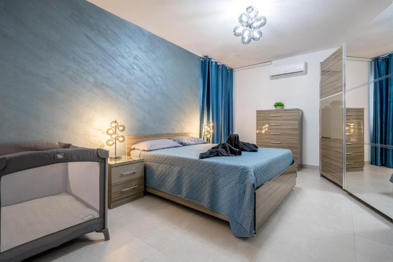 Brand New 3Br Apartment Close To All Amenities Сент-Полс-Бей Экстерьер фото